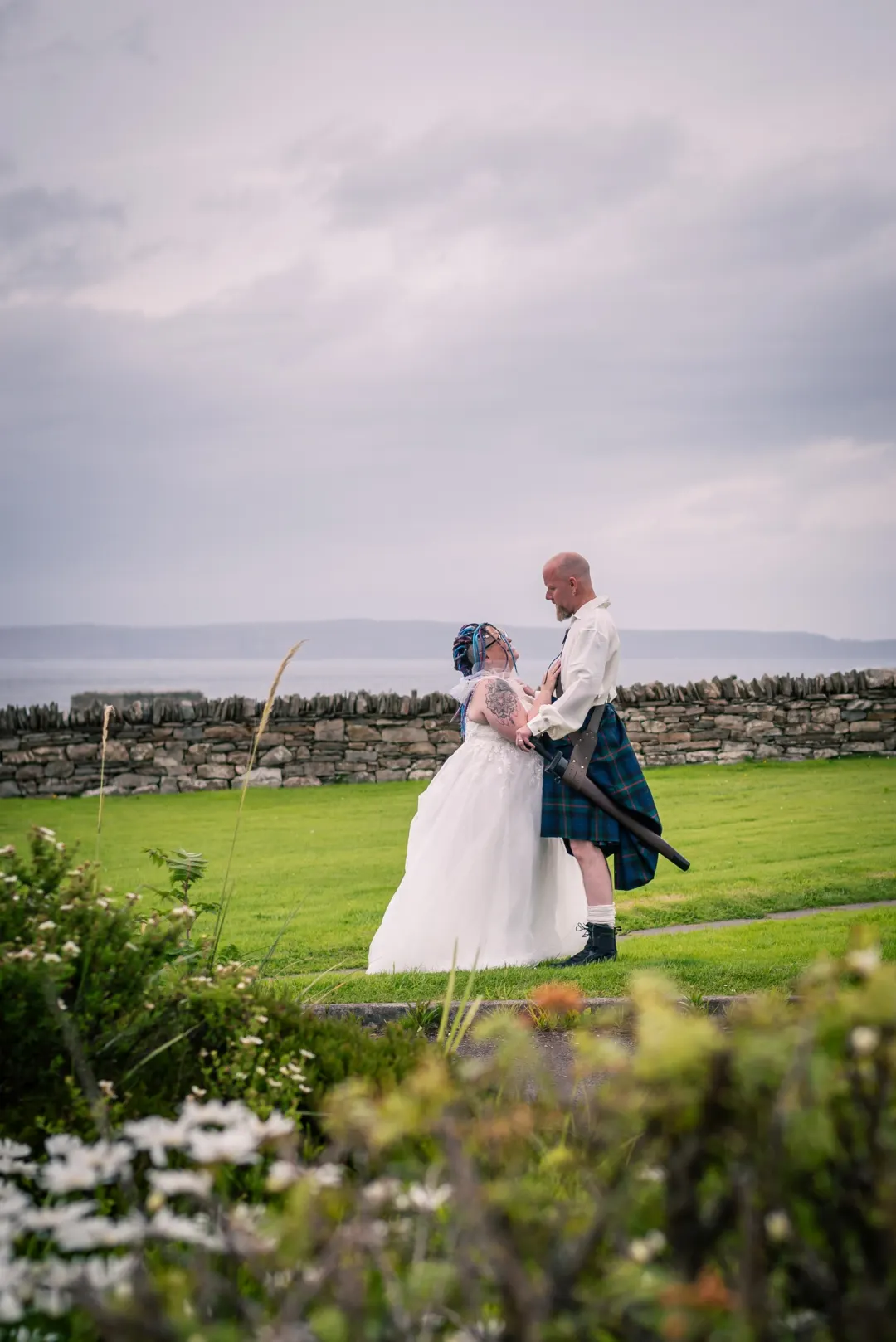 Bride and Groom in the grounds of the Weigh Inn Hotel, Thurso